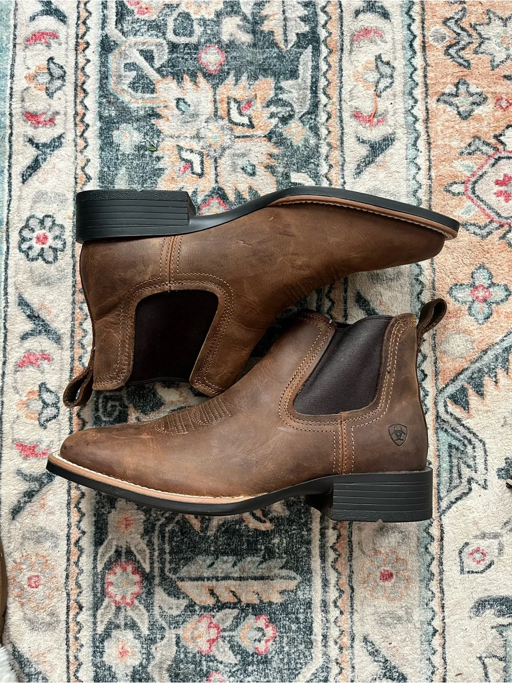 Ariat Brown Leather Chelsea Western Boot with Elastic Panels
